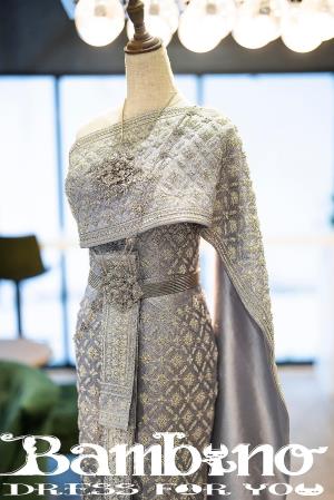 ชุดไทยเจ้าสาว ชุดไทยจักรพรรดิ์ เช่าที่แบมบี้ เวดดิ้ง ห้วยขวาง